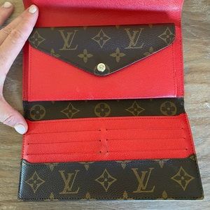 Louis Vuitton Pallas Red Wallet